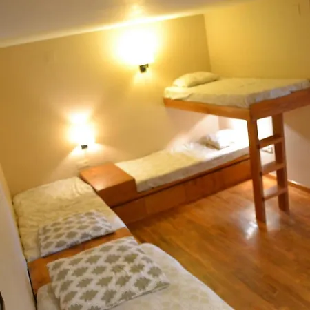 Apartment Ideal Familias En Ger-pleta De Saga